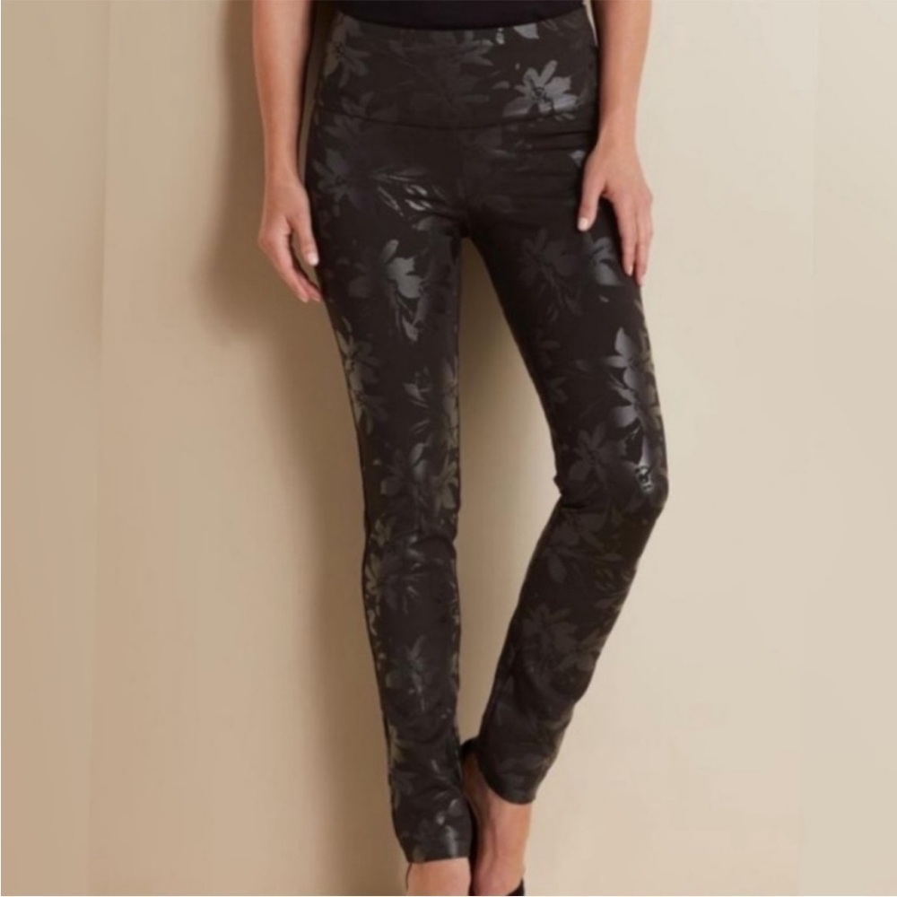 Soft Surroundings Black Floral Metallic
Twilight Ponte Leggings